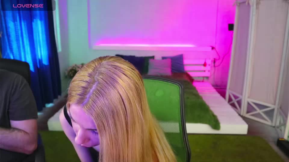 alisaaleks Live Sex December 15, 2025