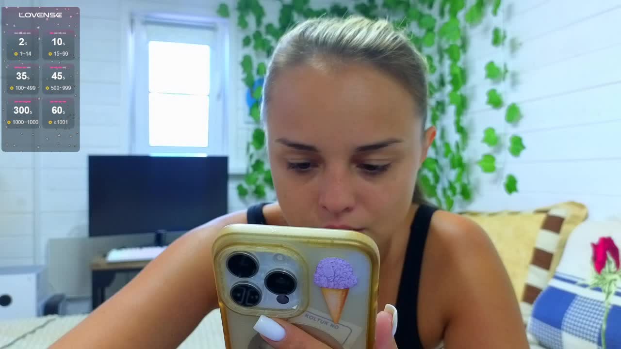 misss-vikki Live Sex December 17, 2025