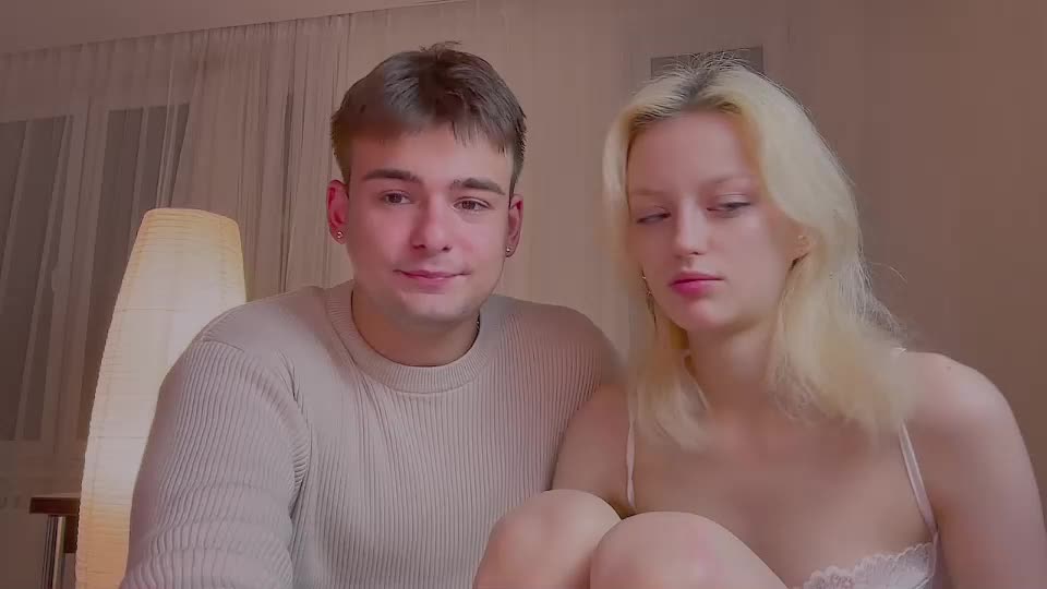 your_molly_mark Live Sex December 17, 2025