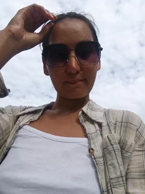 Luu-Lii77 Live Sex August 13, 2025