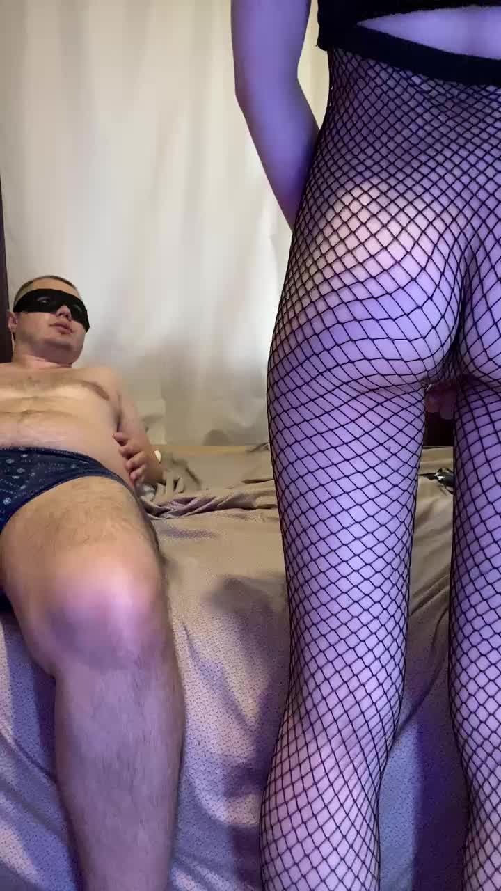 TTwoloverss Live Sex December 17, 2025