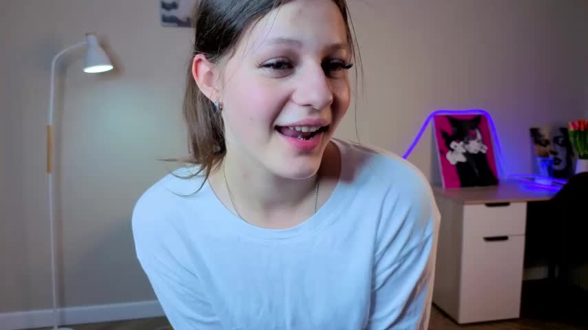 CarmelaYounkers Live Sex December 13, 2025