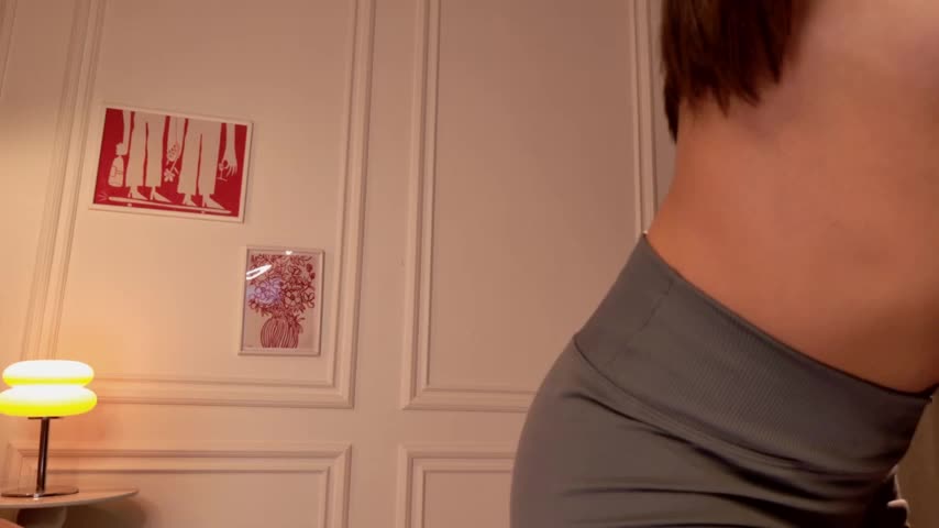 EmiliaDreams Live Sex December 17, 2025