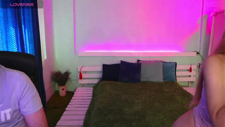 alisaaleks Live Sex December 15, 2025