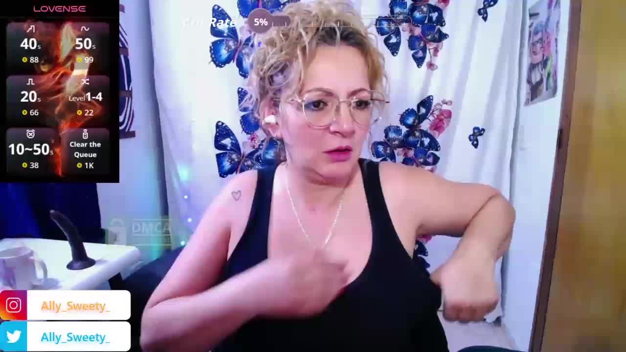 Lina-Hermosa Live Sex December 17, 2025