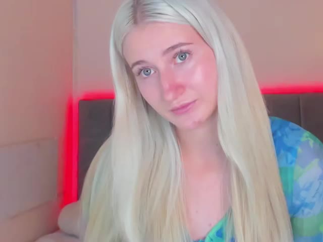 HollyTaillor Live Sex December 14, 2025