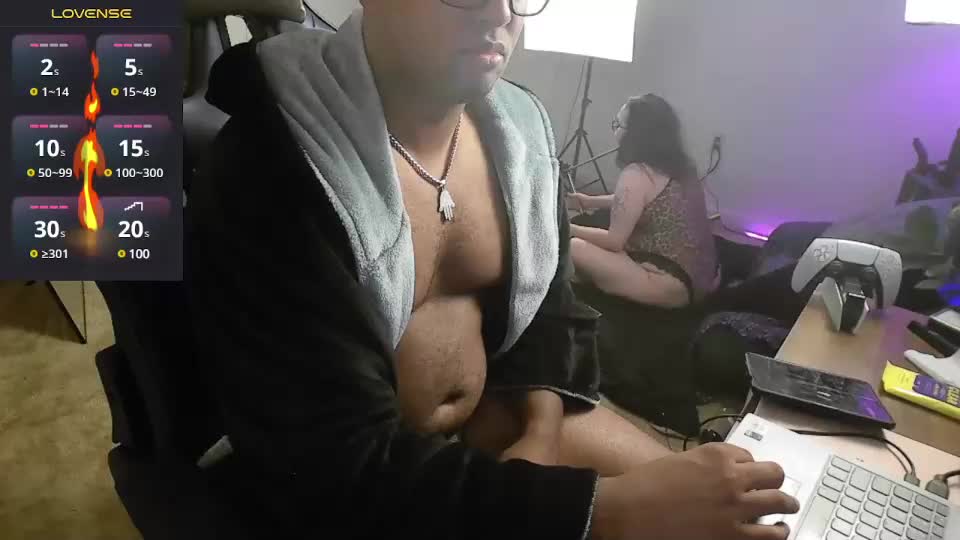 smoothj2015 Live Sex December 14, 2025