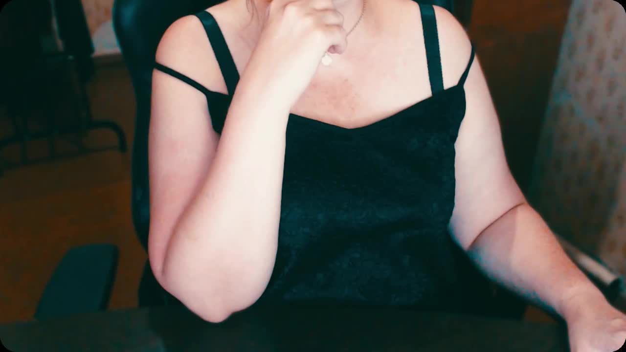 Alisa1917 Live Sex December 14, 2025