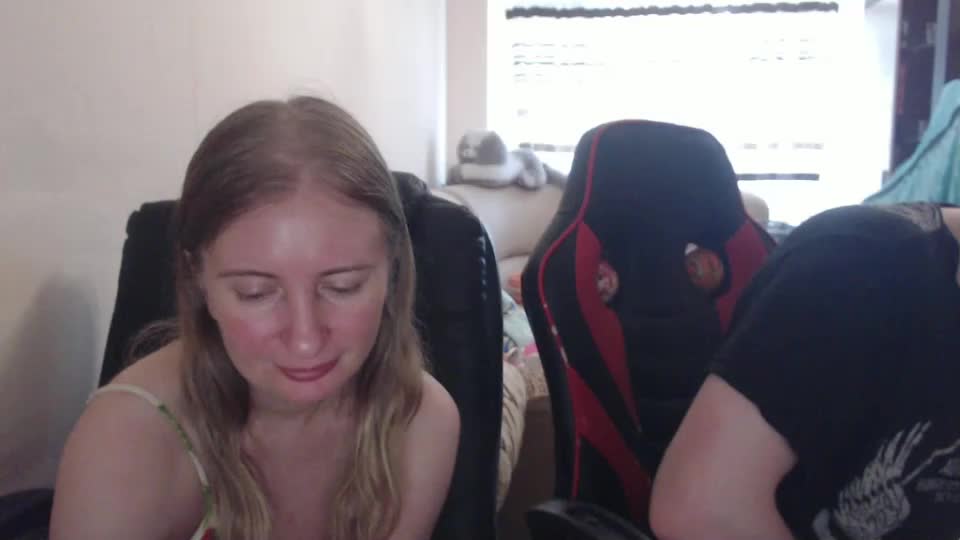 jenisandpeter Live Sex December 13, 2025