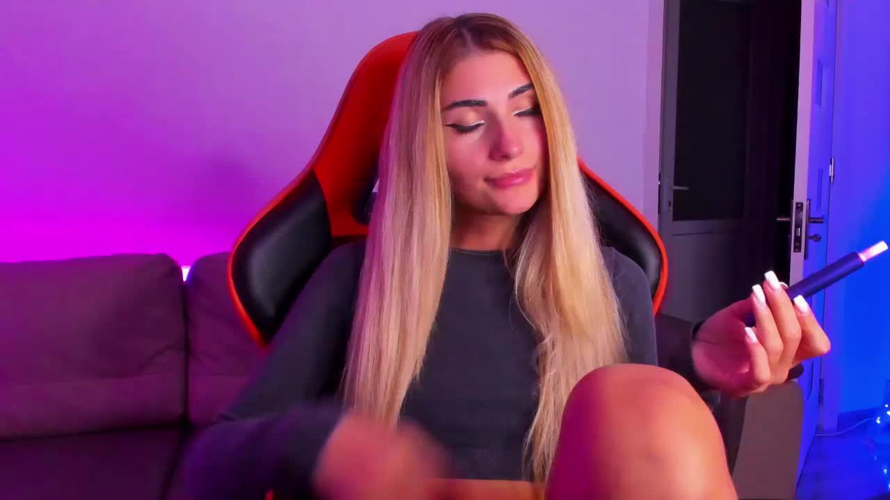 Lynx Live Sex December 14, 2025