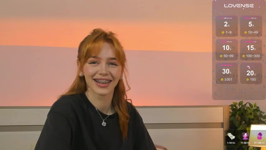 Phoenix_Margo Live Sex December 17, 2025