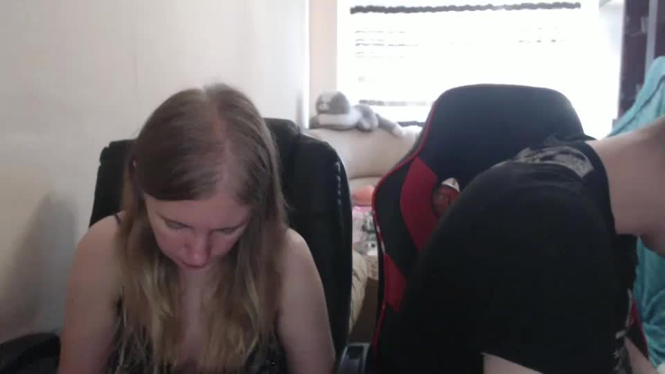 jenisandpeter Live Sex December 13, 2025