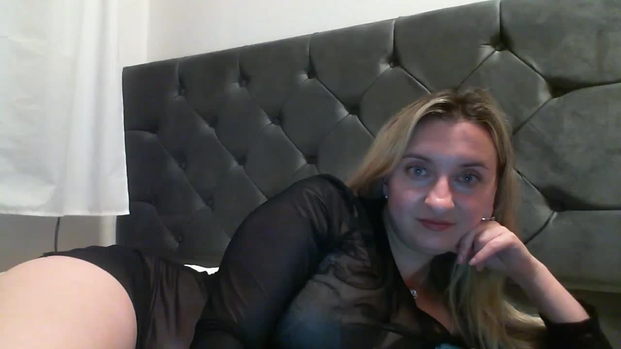 RuslanaFlower Live Sex December 13, 2025