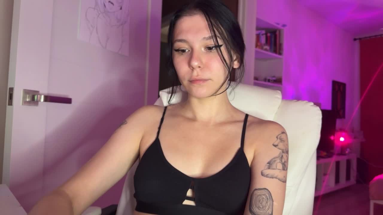 PinkDolly18 Live Sex December 17, 2025