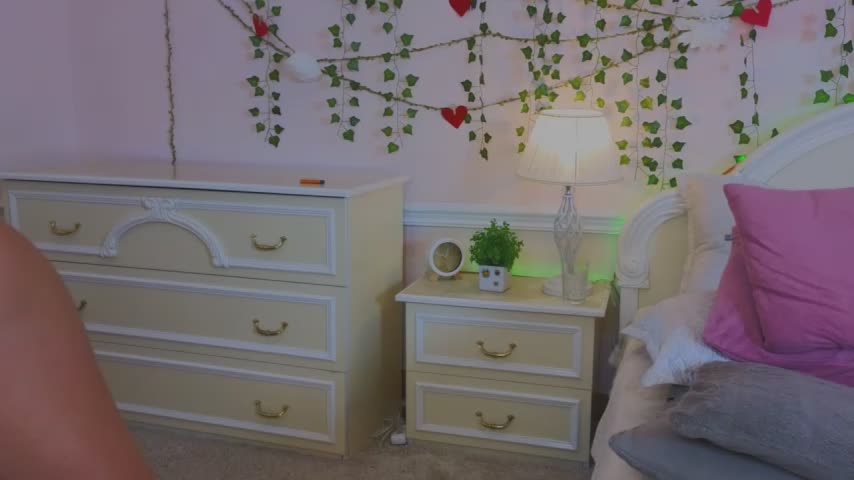 Real_Tini Live Sex December 13, 2025