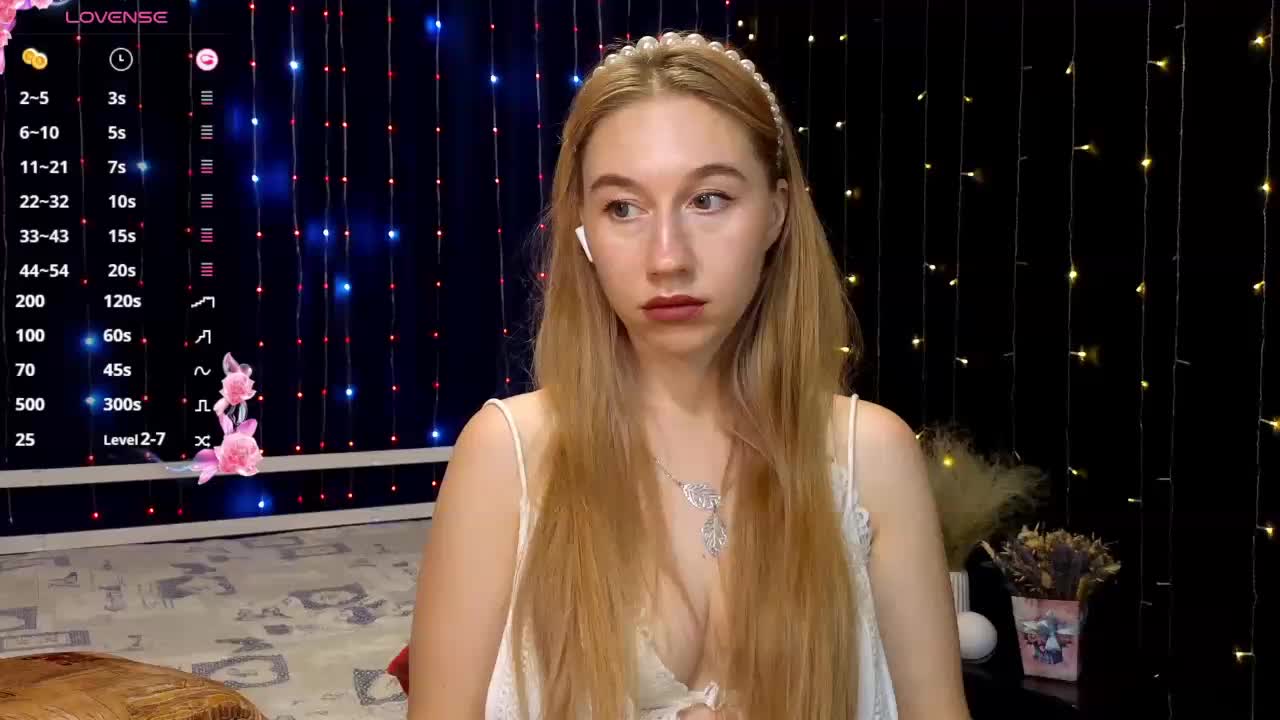 kiskaWEDNESDAY Live Sex December 15, 2025