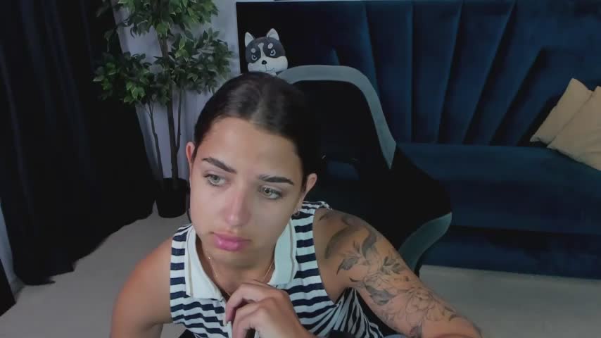 CharleneWoods Live Sex December 13, 2025