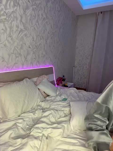 millemimi Live Sex December 14, 2025