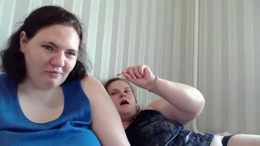 HollyXEva Live Sex December 14, 2025