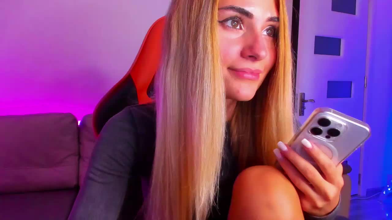 Lynx Live Sex December 14, 2025