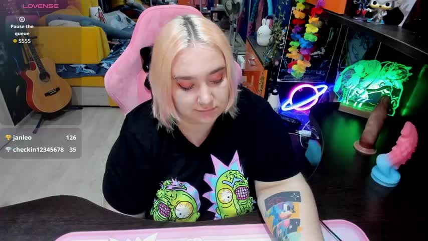 Softie_Sofy Live Sex December 13, 2025