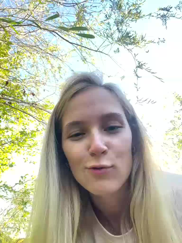 Detkaaa Live Sex December 13, 2025