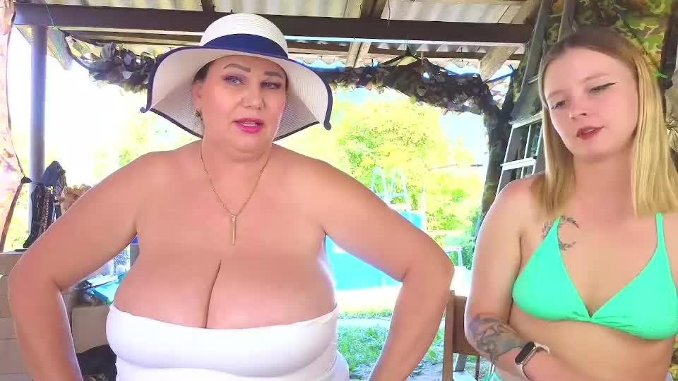 sassy_seasons Live Sex December 15, 2025