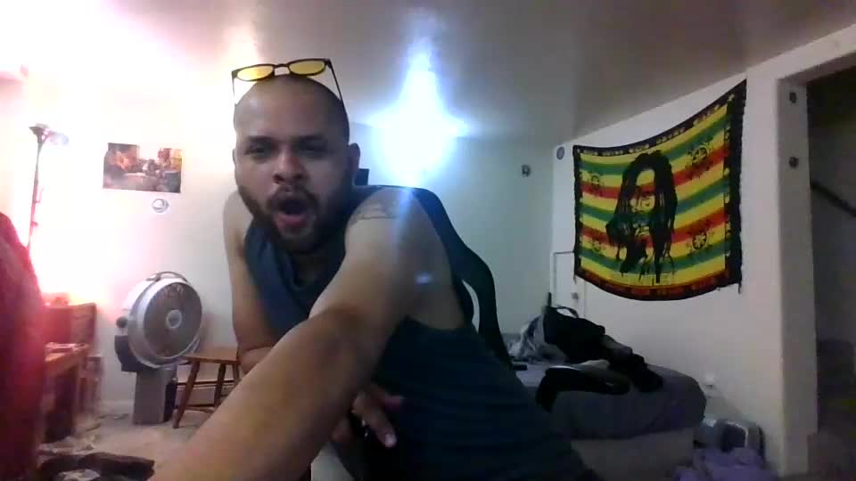 lightskinned666 Live Sex December 14, 2025