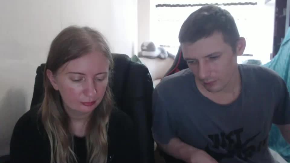 jenisandpeter Live Sex December 13, 2025