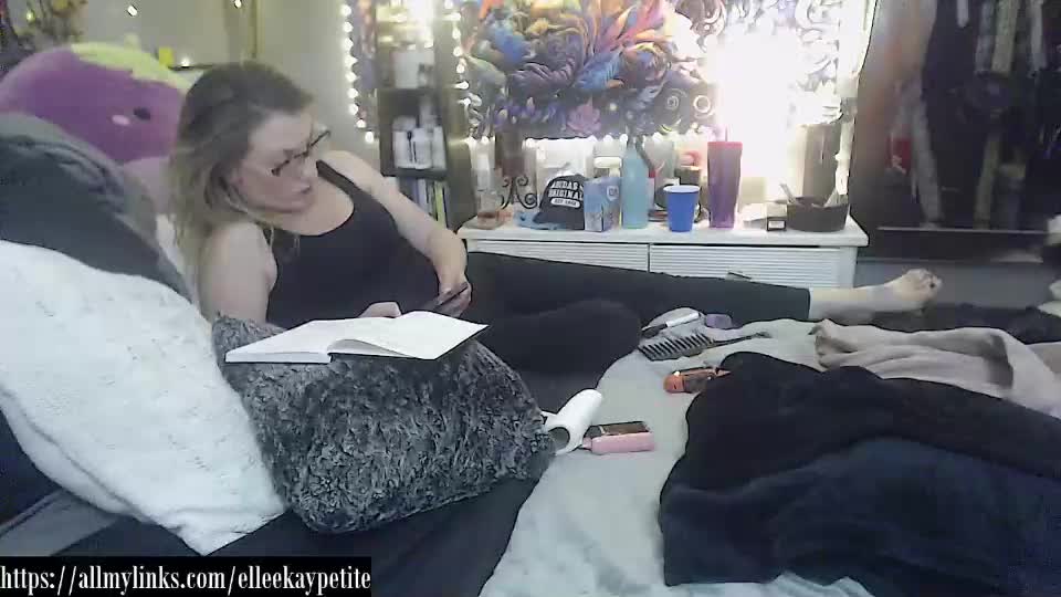 elleekaypetite Live Sex December 12, 2025