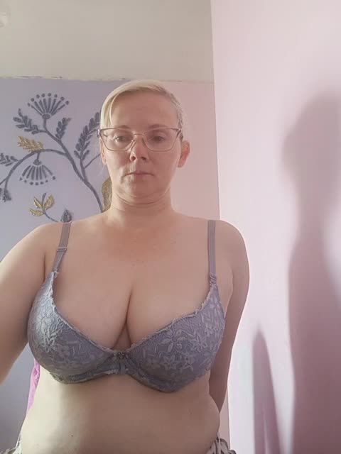 Sweetie454 Live Sex December 13, 2025