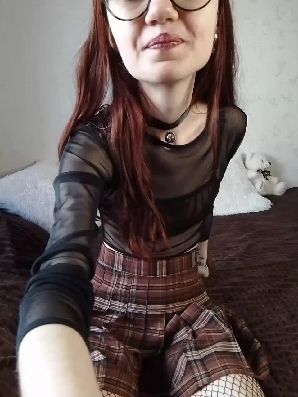 Foxy-moxxy Live Sex December 13, 2025