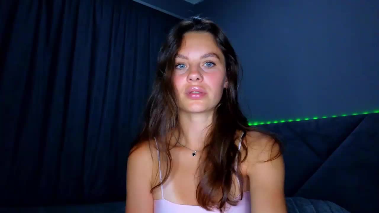 VALERIYAAA Live Sex December 15, 2025