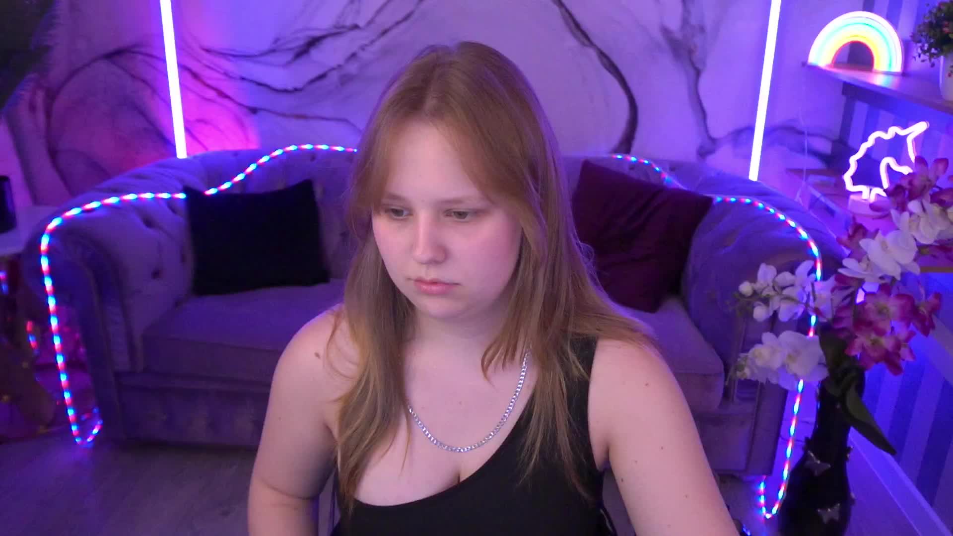 CrystallPaws Live Sex December 14, 2025