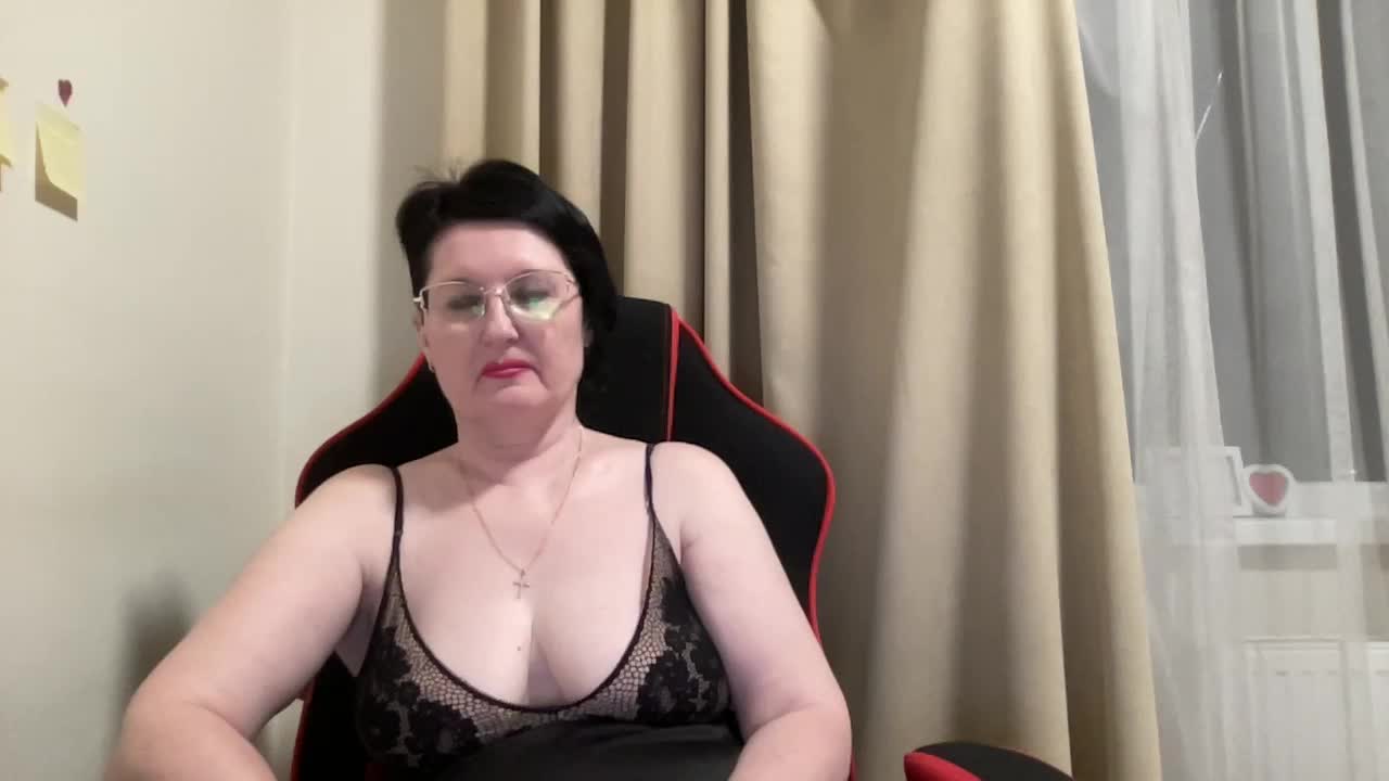 HotMilfPussy Live Sex December 15, 2025