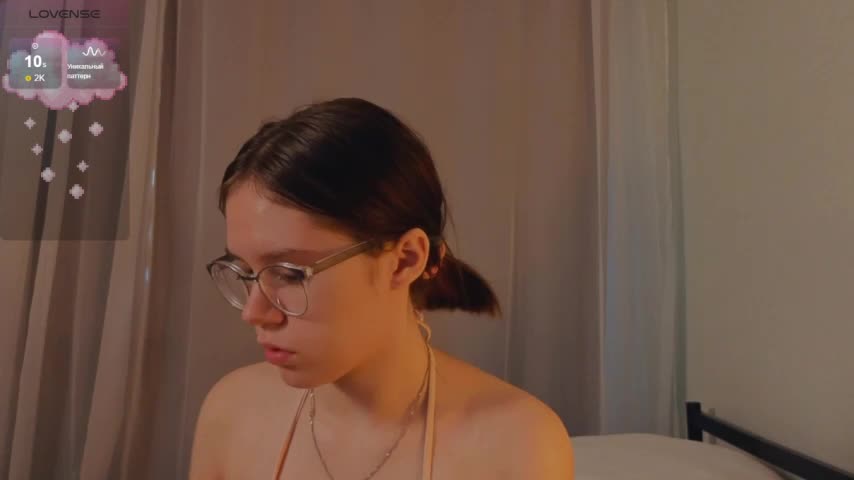 Mia_Luw Live Sex December 15, 2025