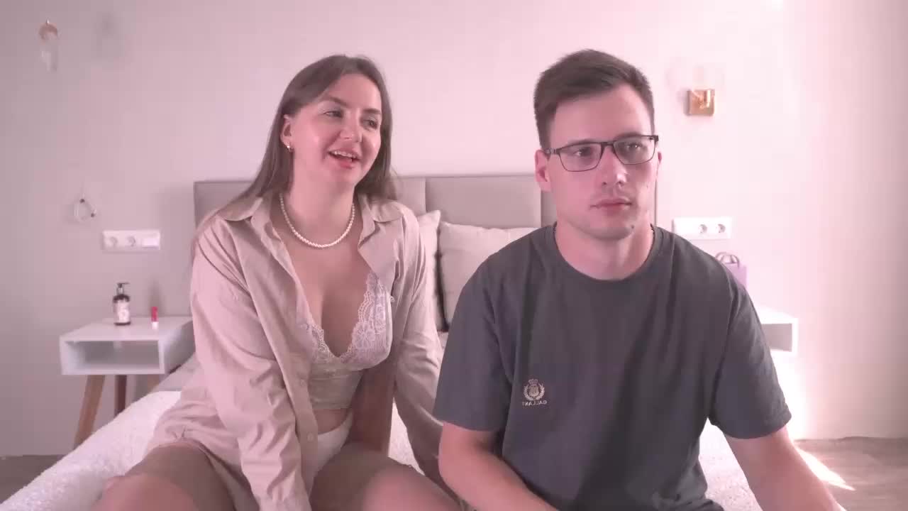 PashaAndMila Live Sex December 17, 2025