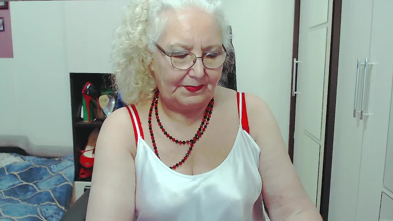 GrannyWants Live Sex December 17, 2025