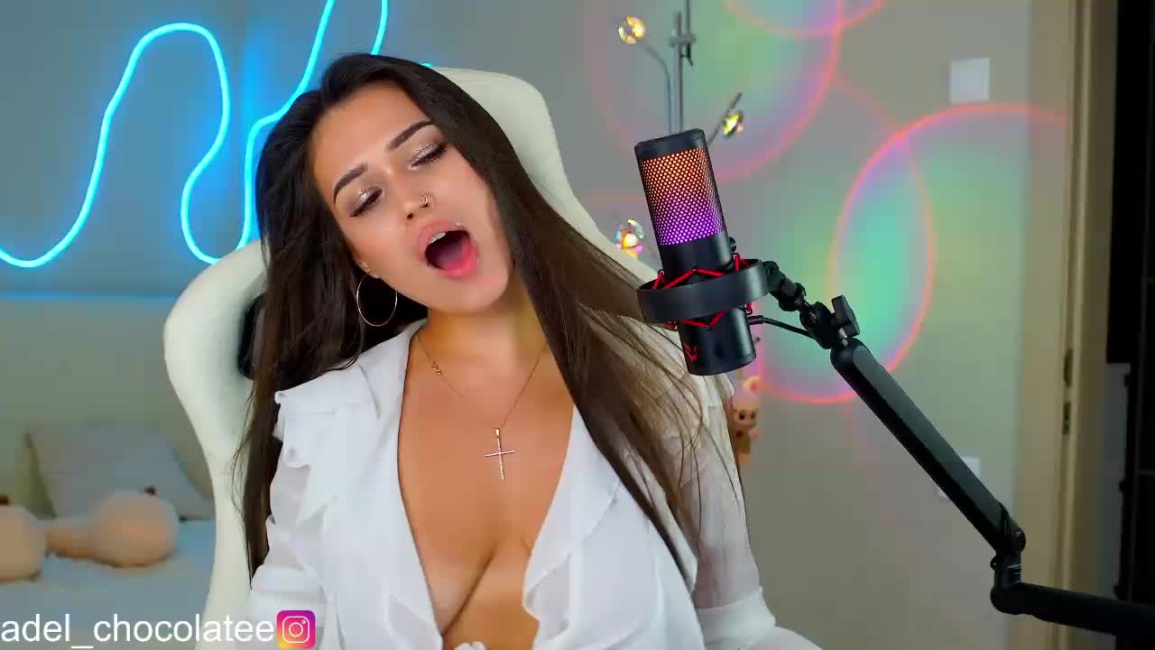 Alinka-chocolatee Live Sex December 14, 2025