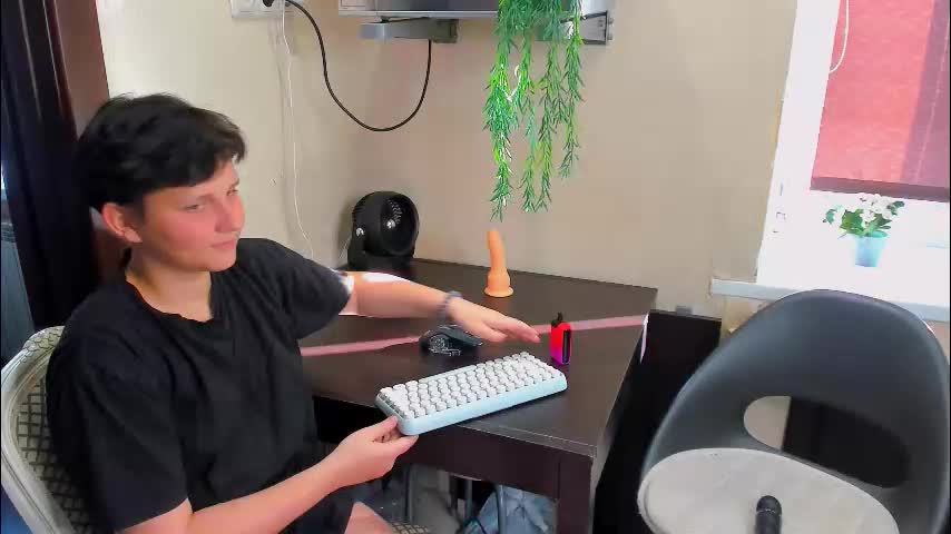 raven_radiant Live Sex December 19, 2025