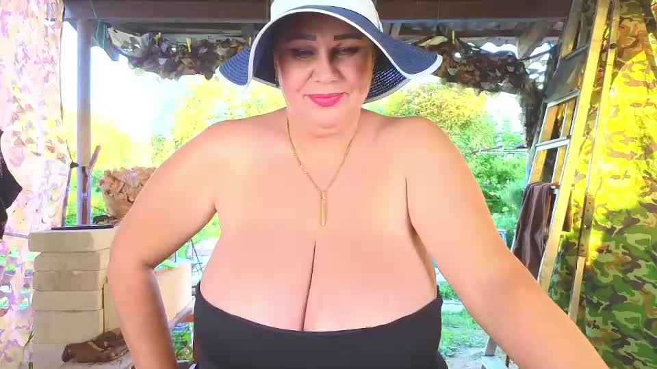 sassy_seasons Live Sex December 15, 2025