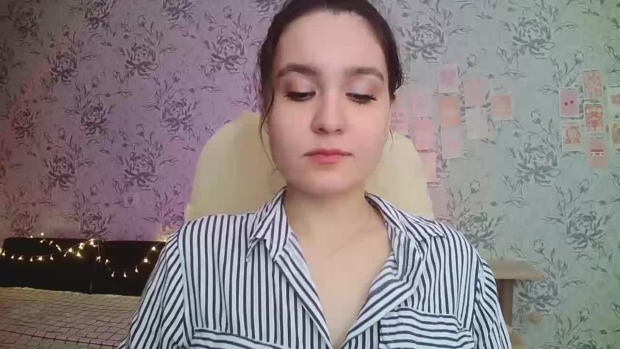 annie-fleur Live Sex December 14, 2025