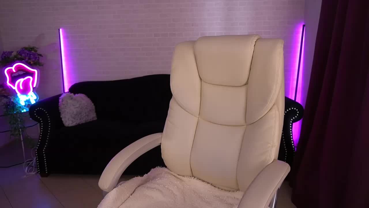 DaenerysDaen Live Sex December 13, 2025