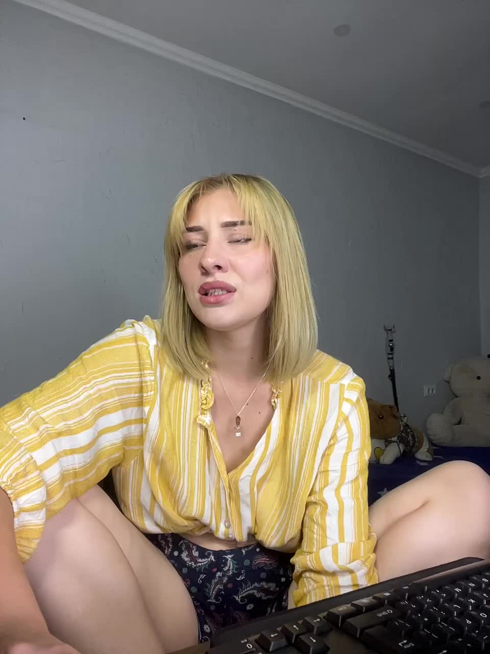 KissyKristy Live Sex December 17, 2025