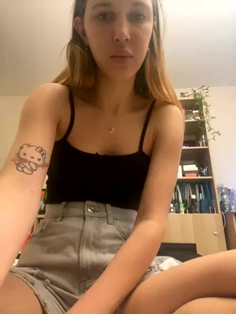 lina_wap Live Sex December 19, 2025