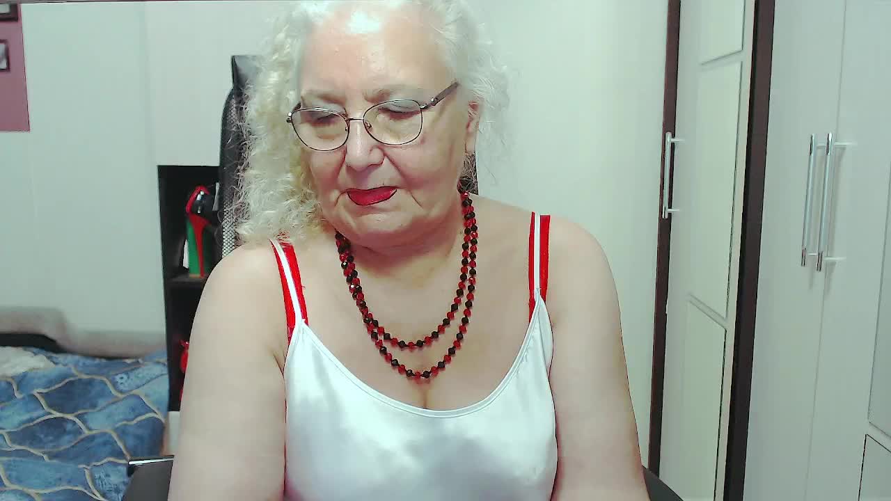 GrannyWants Live Sex December 17, 2025