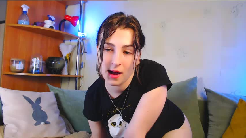 Caroline1995 Live Sex December 14, 2025