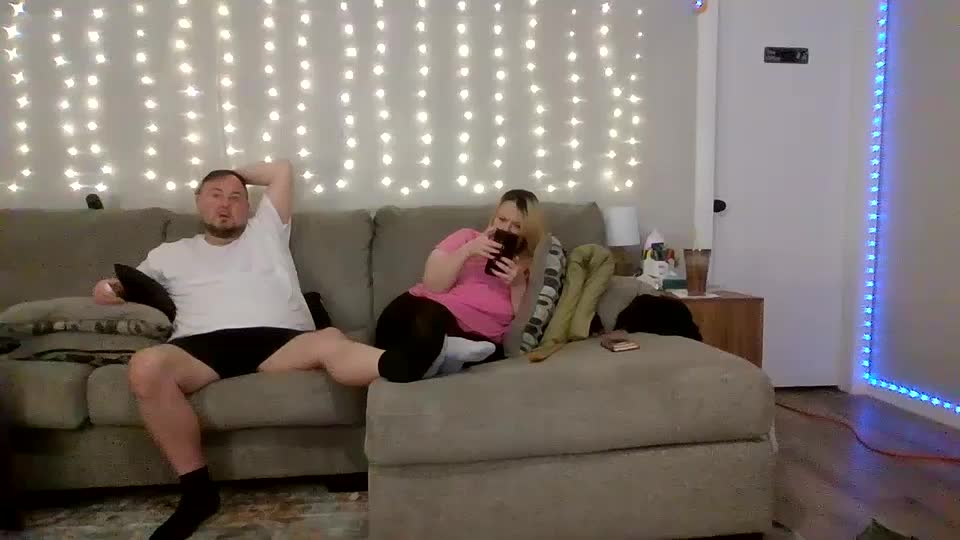 victoriaandjesse Live Sex December 17, 2025