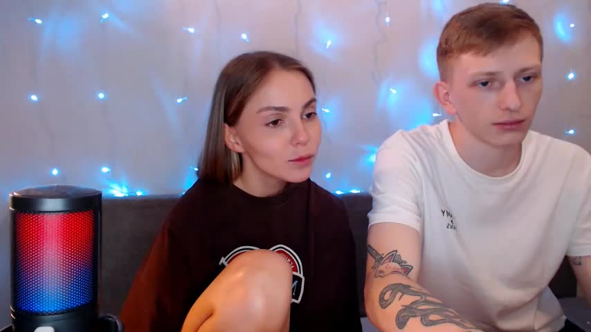 juliaanddima Live Sex December 17, 2025
