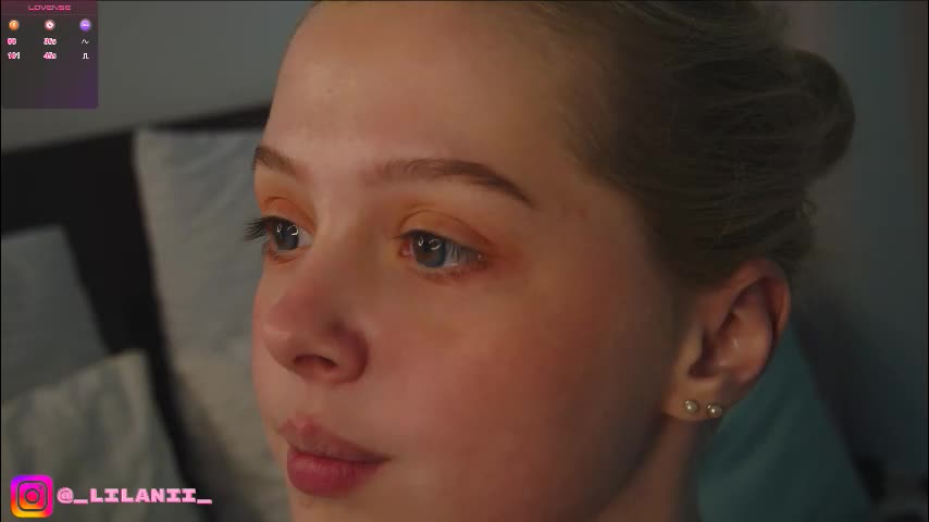 little_anitta Live Sex December 13, 2025